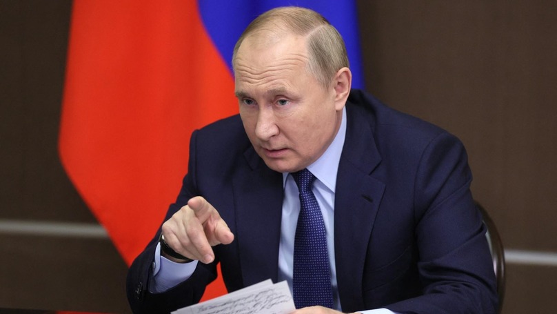 Tổng thống Nga Vladimir Putin hôm 4/5 đã ký một sắc lệnh đưa ra một thủ tục tạm thời để phân chia lợi nhuận của các công ty trong nước Nga. (Nguồn: RT)