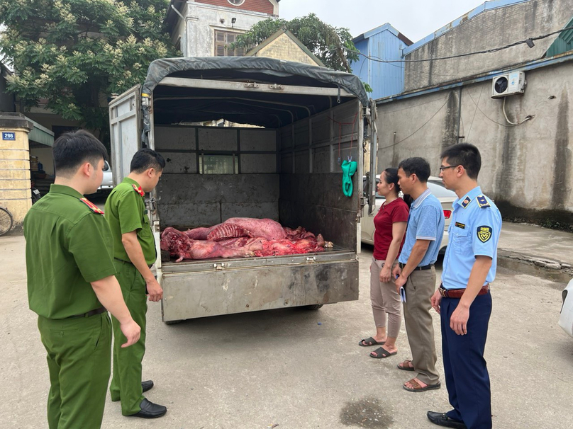 Tháng 4_Đội 4_ngăn chặn 230kg thịt lơn (1)
