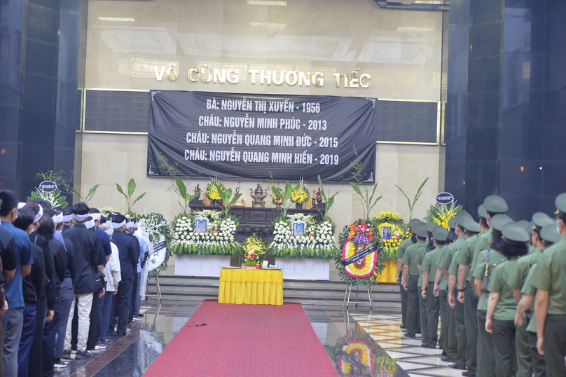 Ngày 14/5 lễ tang của 4 bà cháu tử vong trong vụ hoả hoạn trong căn nhà 3 tầng tại phường Quang Trung (Hà Đông, Hà Nội) được tổ chức tại Nhà tang lễ Bệnh viện Quân y 103.