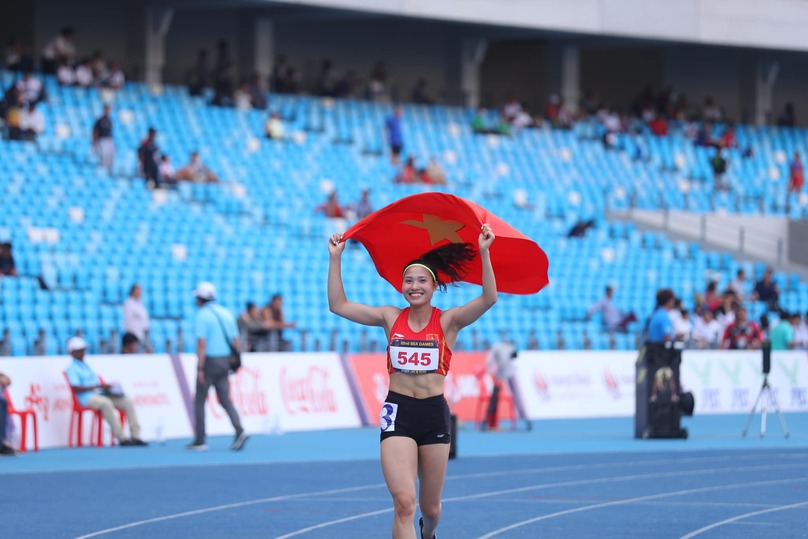 Linh Na đã bảo vệ thành công chức vô địch của mình tại SEA Games 32. (Ảnh: FBNV)