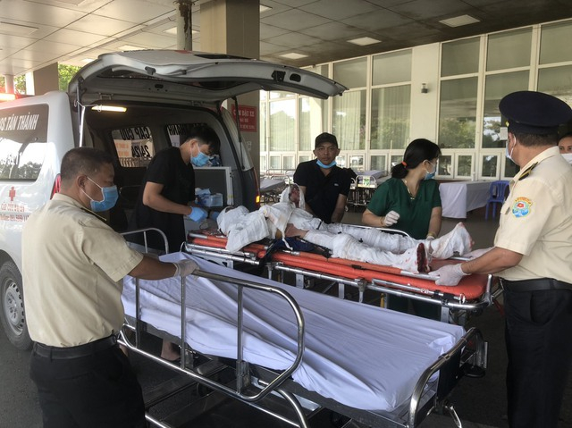 Hiện các nạn nhân vụ cháy phòng trọ ở H.Long Thành (Đồng Nai) được đưa đến Bệnh viện đa khoa Bà Rịa (Bà Rịa - Vũng Tàu) cứu chữa.