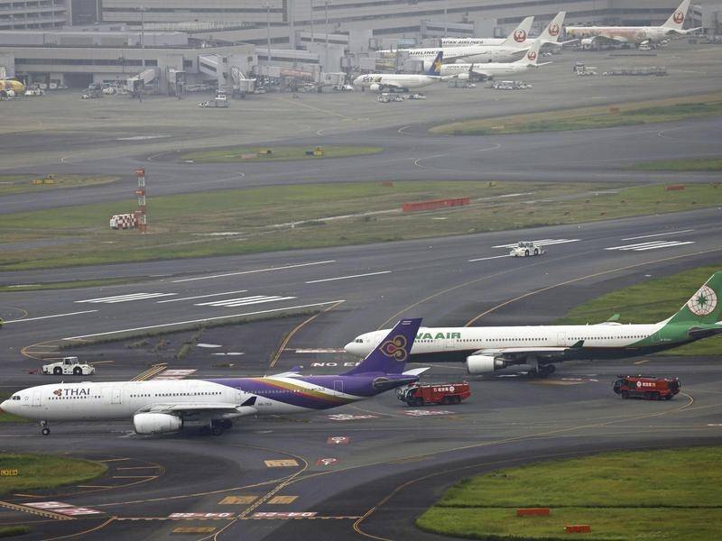 Máy bay của Thai Airways và Eva Airways được cho là đã va chạm trên đường băng tại sân bay quốc tế Haneda ở Tokyo vào ngày 10/6/2023. (Ảnh: CNN)