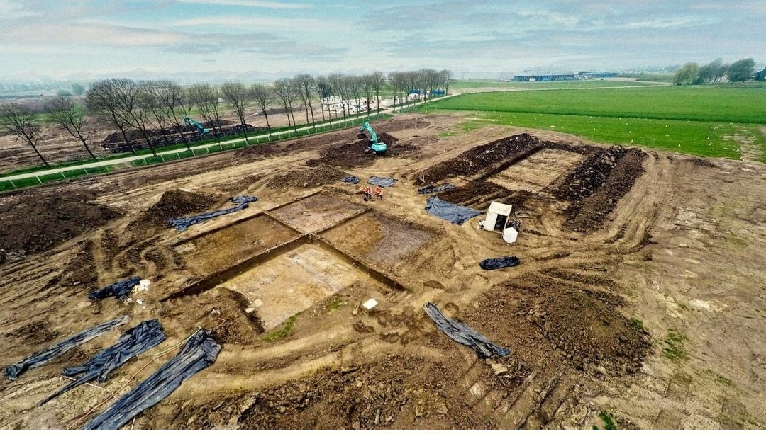 Một góc nhìn cho thấy khu bảo tồn giống như Stonehenge 4.000 năm tuổi được phát hiện ở Tiel, một thị trấn ở trung tâm Hà Lan trong bức ảnh tài liệu này được chụp vào ngày 21/6/2023.