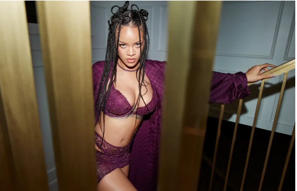 Rihanna sẽ từ chức Giám đốc điều hành của thương hiệu đồ lót Savage X Fenty sau 5 năm