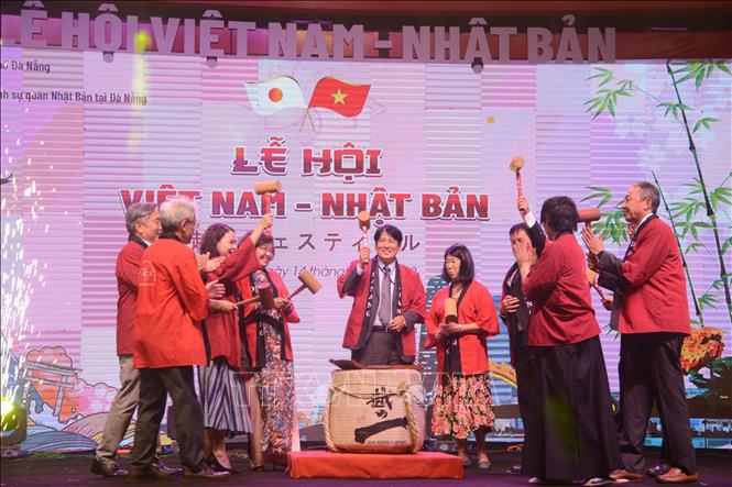 Đây là một trong những hoạt động kỷ niệm 50 năm quan hệ Việt Nam - Nhật Bản.
