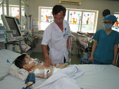Bệnh viện Nhi đồng 1 thăm khám cho một trẻ bị chó tấn công.
