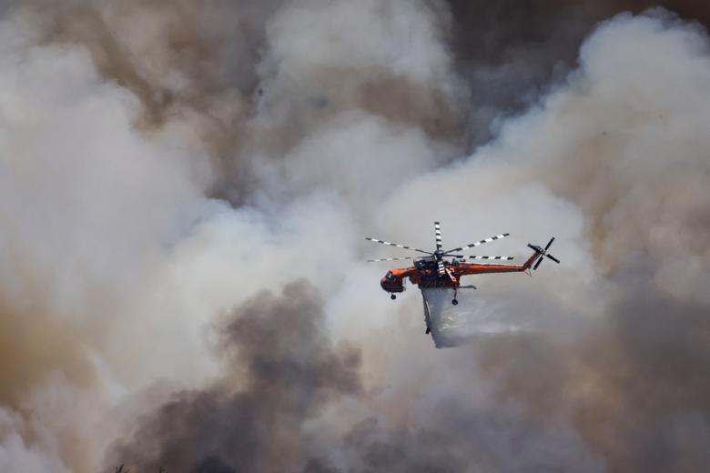 Một chiếc máy bay chữa cháy ở Hy Lạp. (Ảnh: REUTERS/Giorgos Moutafis)