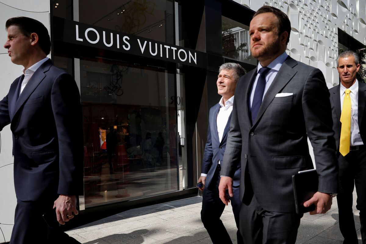 Cửa hàng Louis Vuitton tại Miami Design District (Florida). (Ảnh: Reuters)