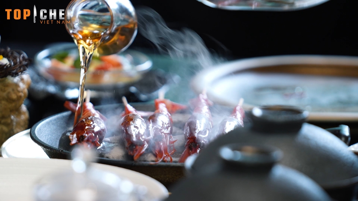 Chef Ngọc Tâm được gọi là 'nữ hoàng hương vị' với bàn tiệc ấn tượng của mình.