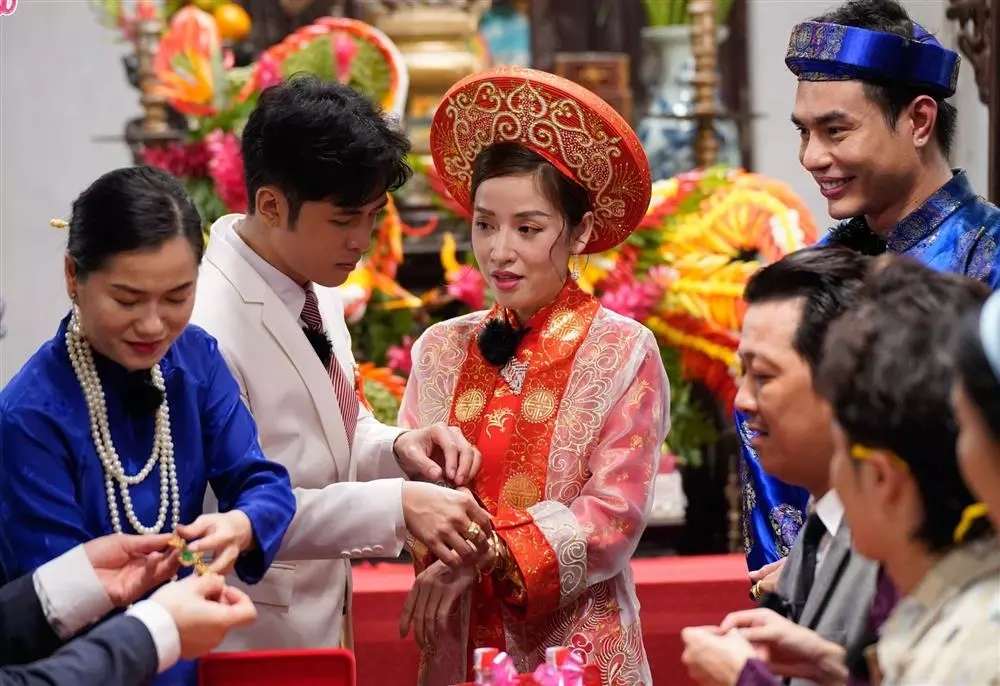 'Mối tình chị em' của Puka - Gin Tuấn Kiệt được cả showbiz chúc phúc, mới đây cặp đôi còn đóng cảnh đám cưới trên sóng truyền hình.