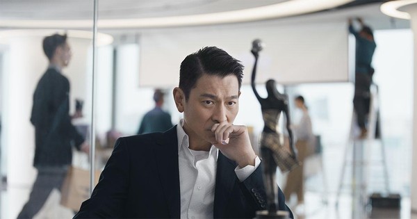 Lưu Đức Hoa trong phim 'The Movie Emperor' của đạo diễn Ninh Hạo.