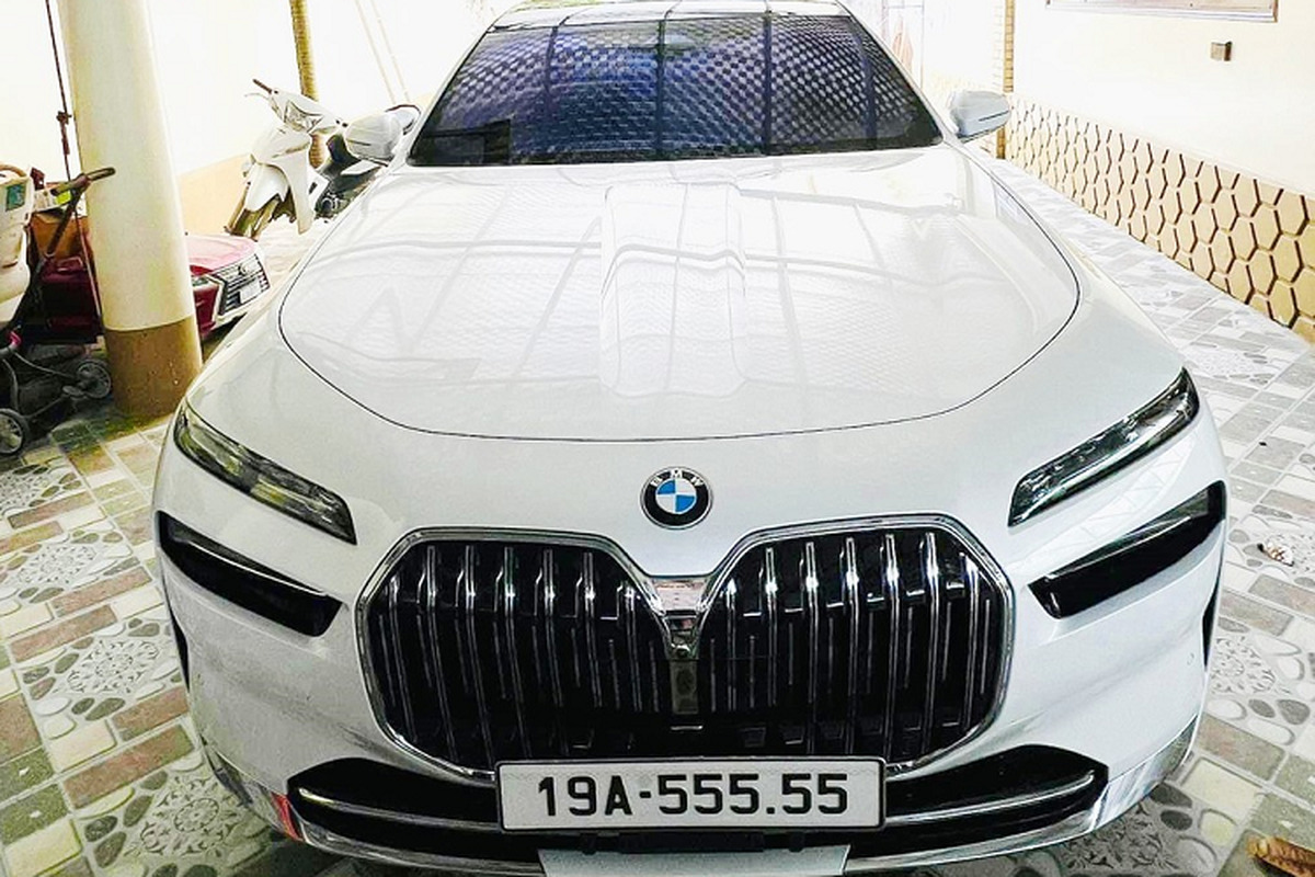 Biển ngũ quý 5 Phú Thọ được lắp vào xe BMW.