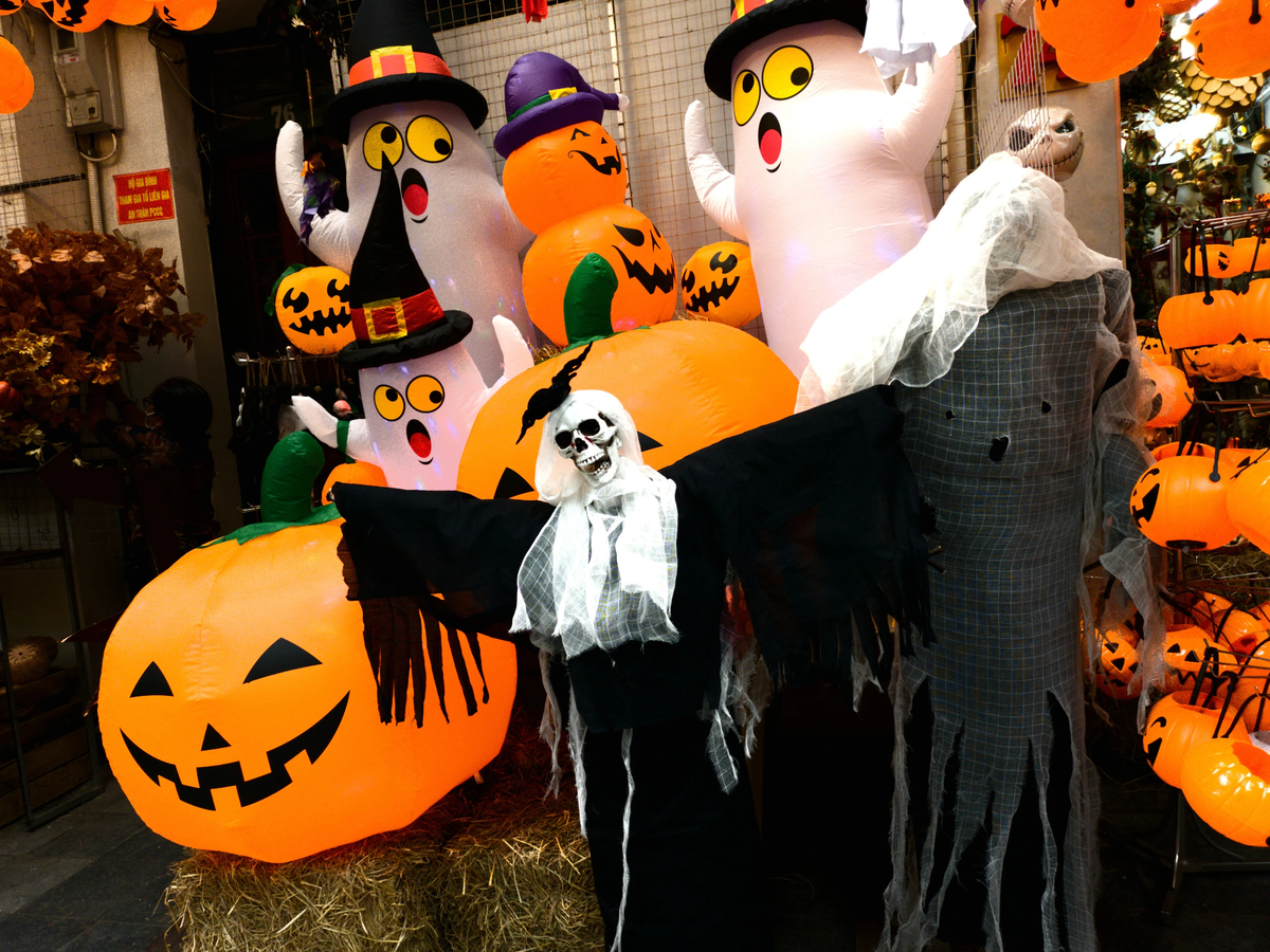 Lễ hội Halloween không chỉ mang ý nghĩa tôn giáo mà mọi người đều coi đó là một lễ hội vui chơi.