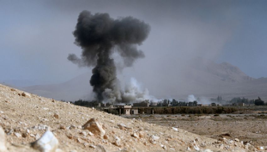 Căn cứ quân sự của Mỹ ở tỉnh Deir ez - Zor (Syria) bị tấn công bằng tên lửa.