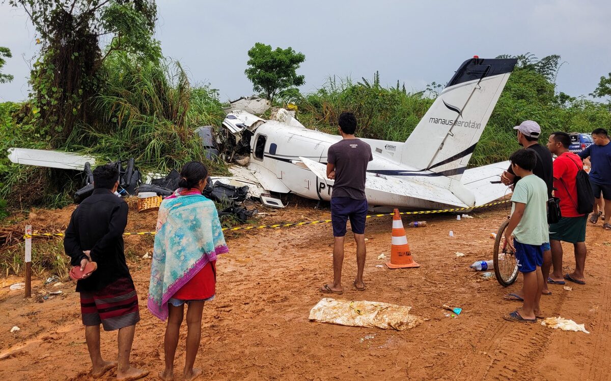 Hiện trường vụ rơi máy bay khiến 14 người thiệt mạng hồi tháng 9 vừa qua.