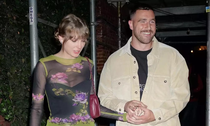 Taylor Swift và Travis Kelce hồi tháng 10 ở New York.
