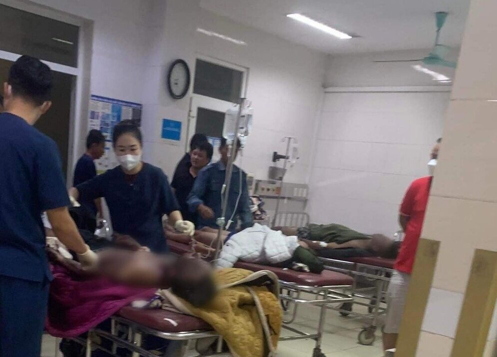 3 nạn nhân được chuyển đến cấp cứu tại Bệnh viện Đa khoa Hà Tĩnh. (Nguồn: Thạch Hà 24h) 