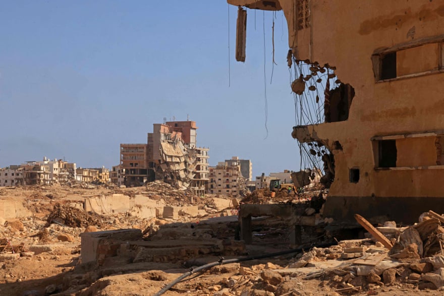 Hậu quả của lũ lụt do bão Daniel gây ra ở Thành phố Derna (phía Đông Libya) vào tháng 9. (Ảnh: Karim Sahib/AFP/Getty Images)  