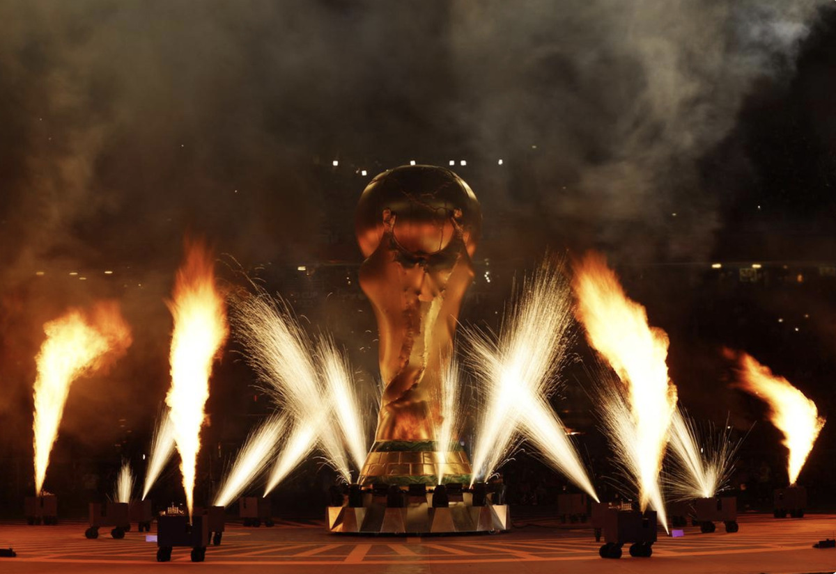 Biểu tượng World Cup 2022 tại lễ bế mạc. 