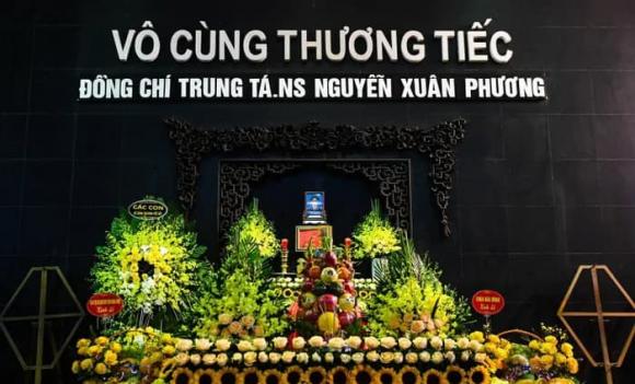 Trưa ngày 1/12 trong cơn mưa tầm tã, lễ tang của nhạc sĩ Xuân Phương đã được tổ chức tại Nhà tang lễ số 5 Trần Thánh Tông (Hà Nội). 