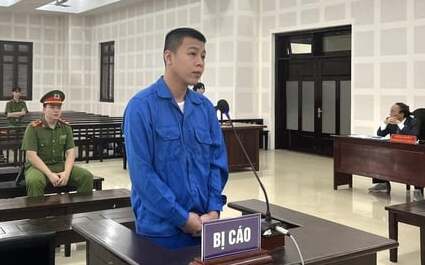 Bị cáo Lê Thanh Tùng tại phiên tòa. 
