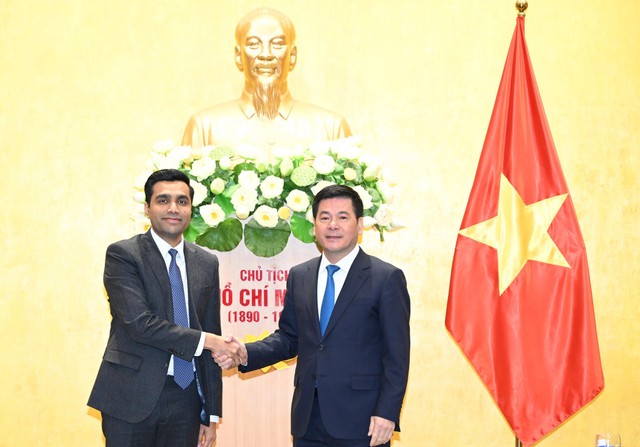 Bộ trưởng Bộ Công Thương Nguyễn Hồng Diên có buổi tiếp và làm việc với ông Karan Adani, Giám đốc điều hành Tập đoàn Adani, Ấn Độ. Ảnh: VGP/PT