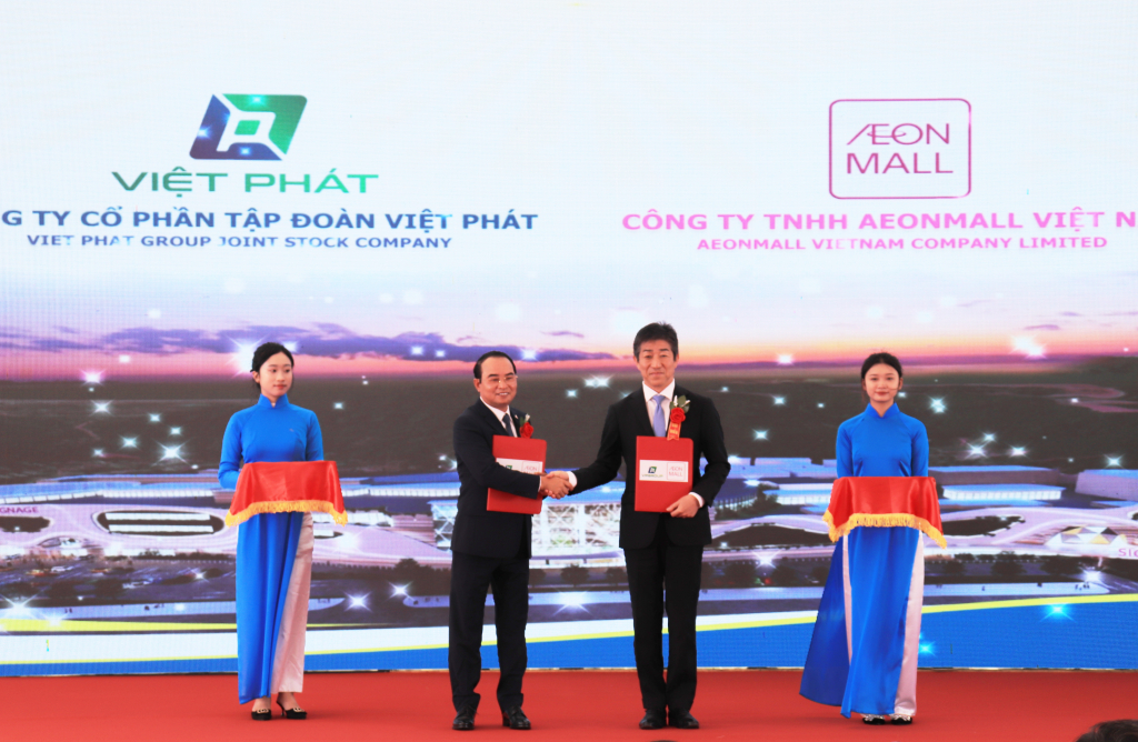 Chủ đầu tư dự án là Công ty CP Tập đoàn Việt Phát và Công ty TNHH AEON Việt Nam ký kết biên bản ghi nhớ hợp tác phát triển dự án.