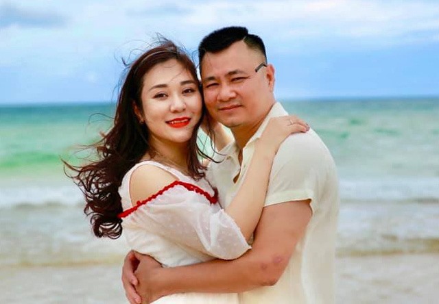 Tự Long từng trải qua một cuộc hôn nhân trước khi kết hôn với bà xã Minh Nguyệt. 