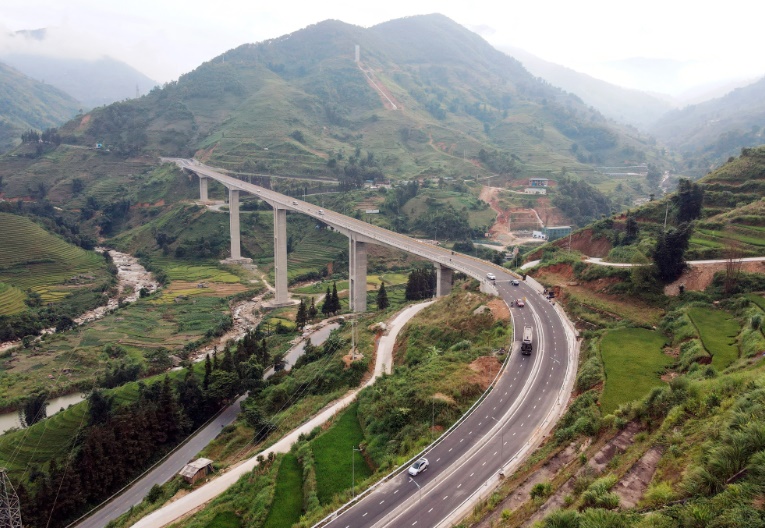 Tuyến đường nối cao tốc Nội Bài - Lào Cai đi Sa Pa