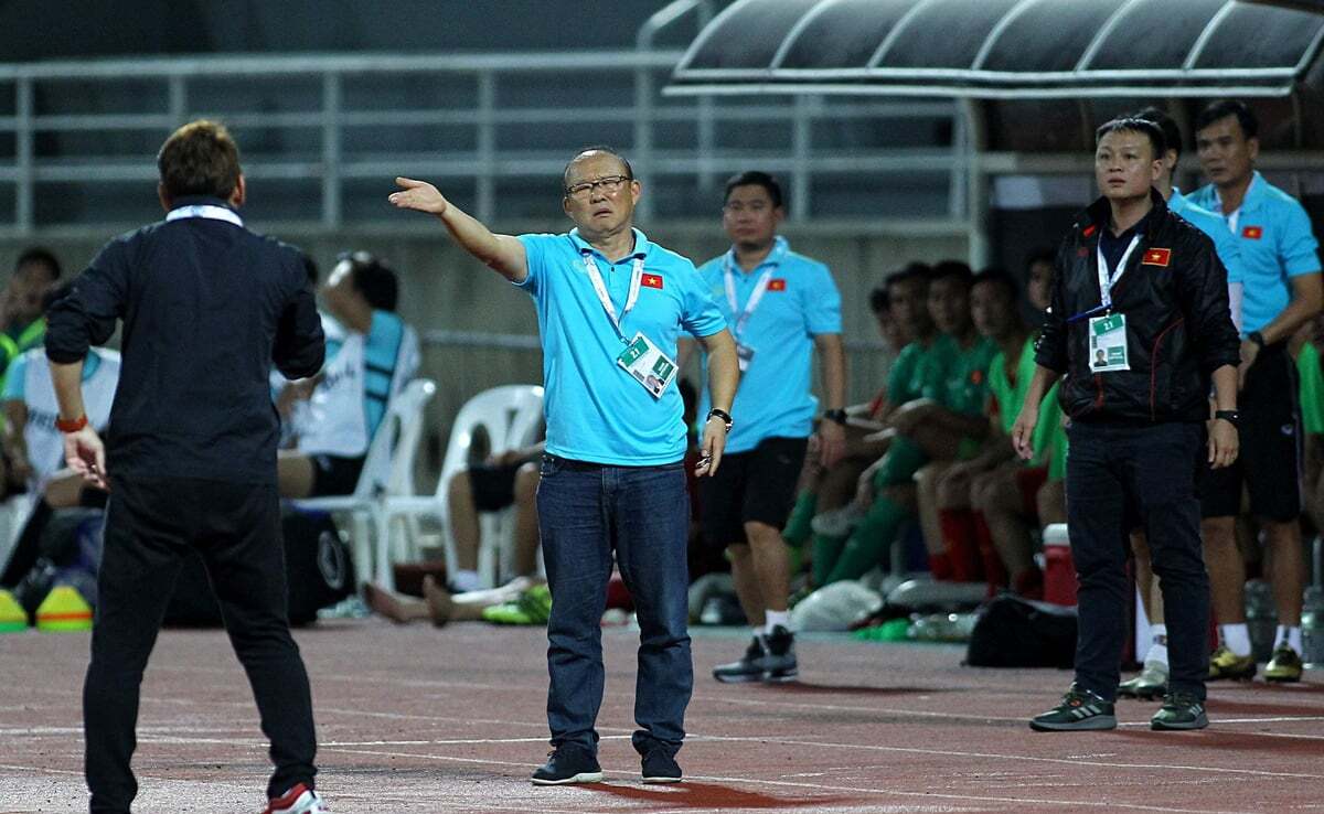 Theo ông Hamidin, tính khí nóng nảy là lý do FAM không chọn HLV Park thay thế ông Tan Cheng Hoe nắm tuyển Malaysia.