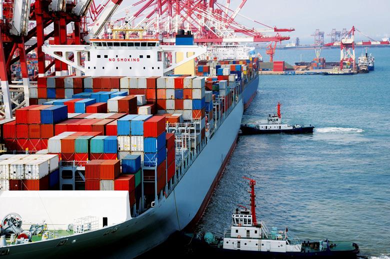 Biển Đỏ là tuyến đường thương mại quan trọng nối châu Á với châu Âu và Mỹ. 