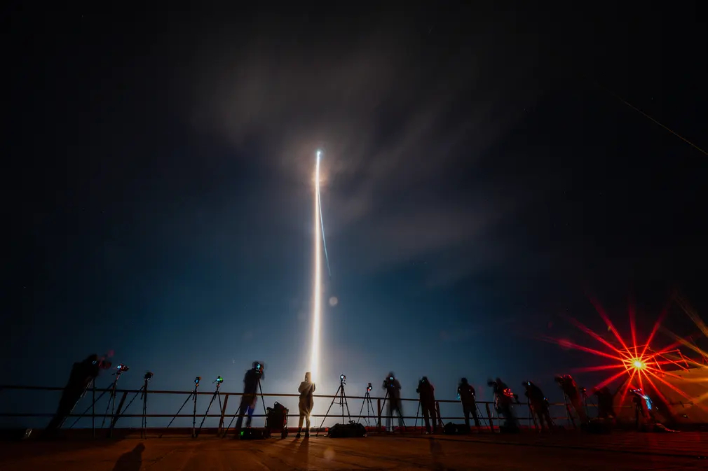 Tên lửa Vulcan Centaur mang theo tàu đổ bộ mặt trăng Peregrine được phóng tại Cape Canaveral (Florida, Mỹ). (Ảnh: Chandan Khanna/AFP/Getty Images)