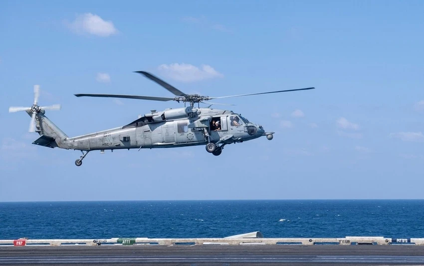 Hôm 31/12 vừa qua, máy bay trực thăng của Hải quân Mỹ đã bắn chìm 3 tàu cỡ nhỏ của nhóm vũ trang Houthi và tiêu diệt toàn bộ thủy thủ đoàn.