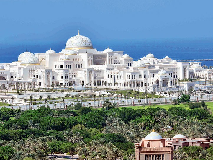 Cung điện Qasar Al Watan nằm trong khu phức hợp dinh Tổng thống UAE ở Abu Dhabi.