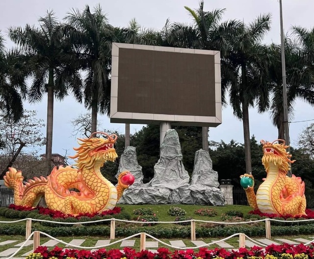 Hai linh vật rồng được đặt tại trung tâm TP Thái Nguyên, tỉnh Thái Nguyên.
