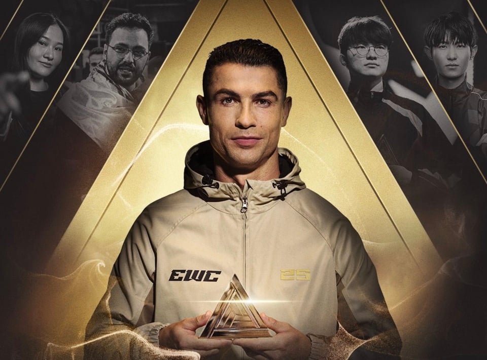 Cristiano Ronaldo làm đại sứ World Cup