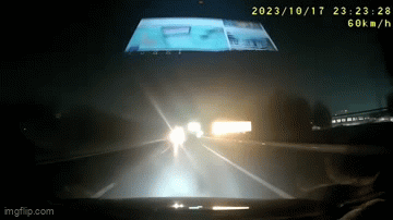 Công an triệu tập tài xế lái xe container vừa đi ngược chiều vừa rọi đèn pha trên cao tốc Hà Nội - Bắc Giang