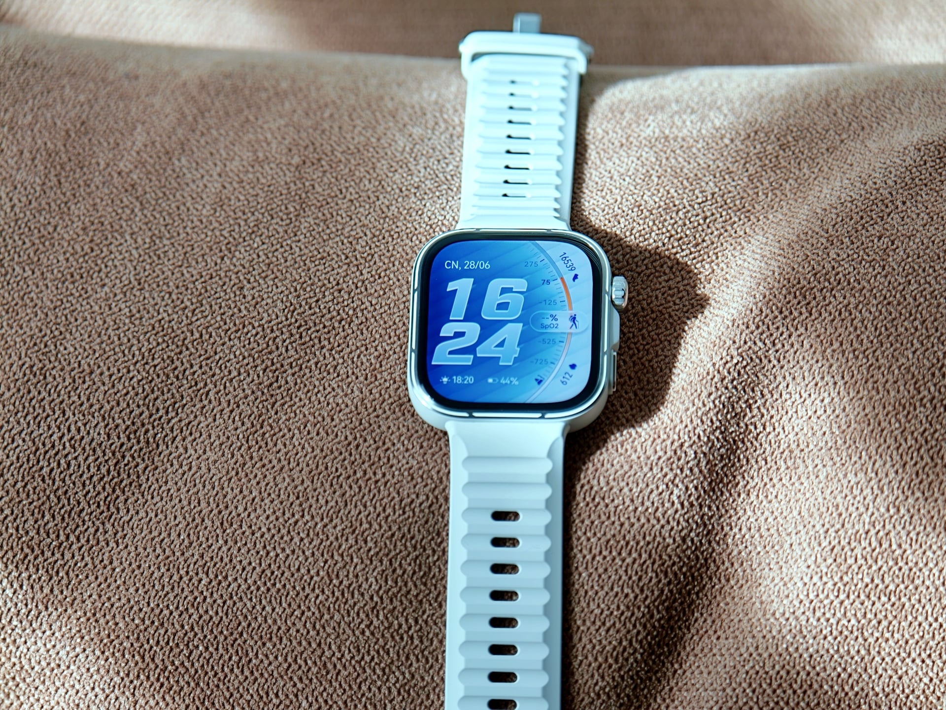 Trải nghiệm Huawei Watch Fit 5 Pro: Không chỉ đẹp mà còn là trợ lý hữu ích cho người chơi Pickleball