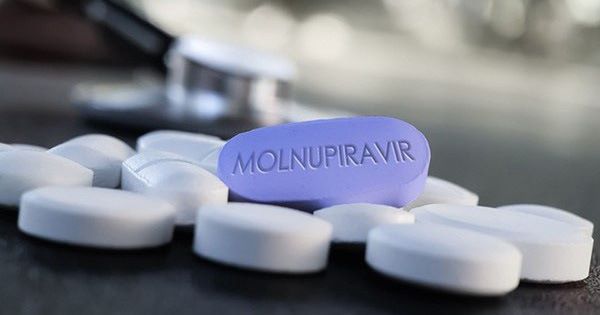 Molnupiravir là thuốc kháng virus điều trị Covid-19 đầu tiên được Bộ y tế cấp phép