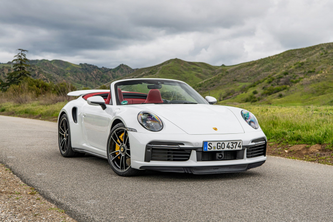 2021-porsche-911-turbo-s-cabriolet