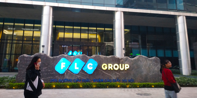 Tuần 2 năm 2022, cổ phiếu FLC của Tập đoàn FLC (HoSE: FLC) giảm giá 28,6%