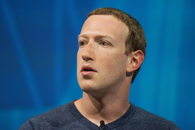 CEO Meta Mark Zuckerberg đối mặt với cơn khủng hoảng lớn đầy lo ngại
