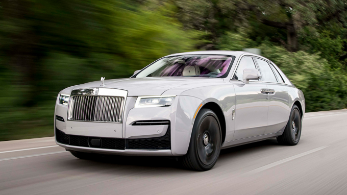 Rolls-Royce Ghost là một trong những mẫu xe mang tính biểu tượng của Rolls-Royce | Ảnh: James Lipman