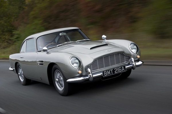 Aston Martin DB5 - chiến thần trong hàng loạt phim James Bond