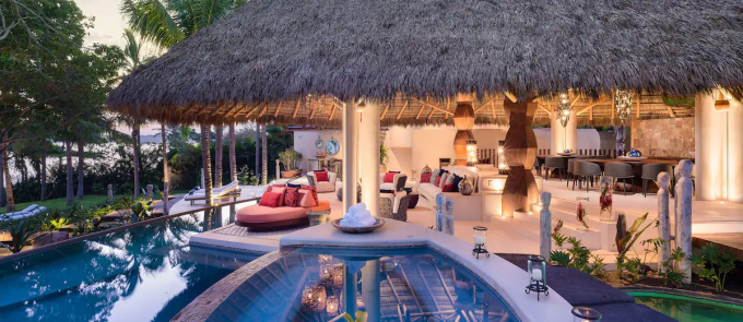 Khu nghỉ dưỡng được xây trên bán đảo Punta Mita khá riêng tư | Ảnh: Airbnb