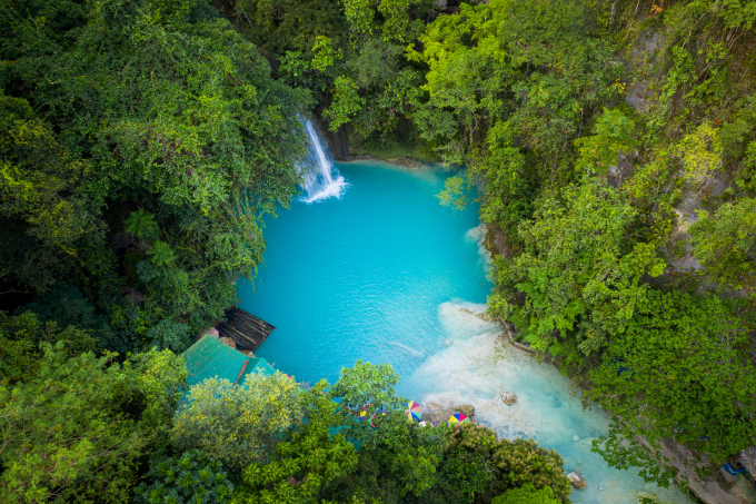 Không chỉ nổi tiếng với 170 hòn đảo, Cebu còn sở hữu thác nước đẹp diệu kỳ
