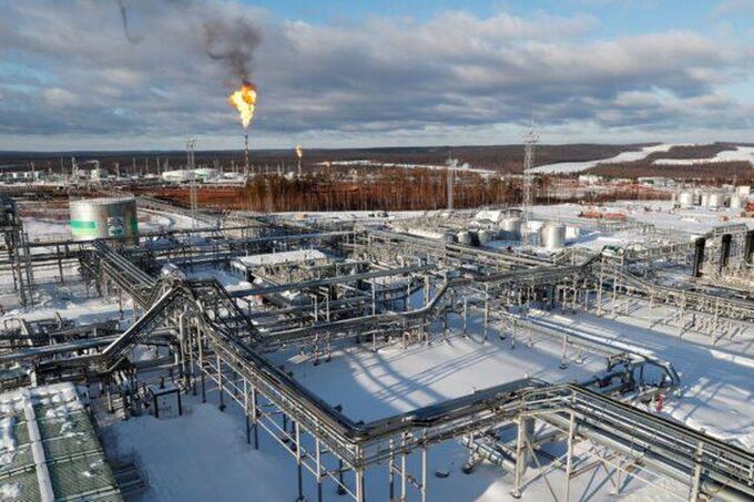 Một số nhà máy lọc dầu thuộc khu Scandinavia, gồm Neste Oyj của Phần Lan và Preem của Thuỵ Điển, cho biết đã ngừng mua dầu của Nga