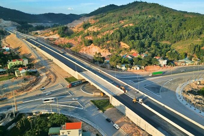 Cao tốc Nội Bài - Lào Cai là tuyến giao thông huyết mạch giữa nhiều địa phương với cửa khẩu biên giới | Ảnh sưu tầm