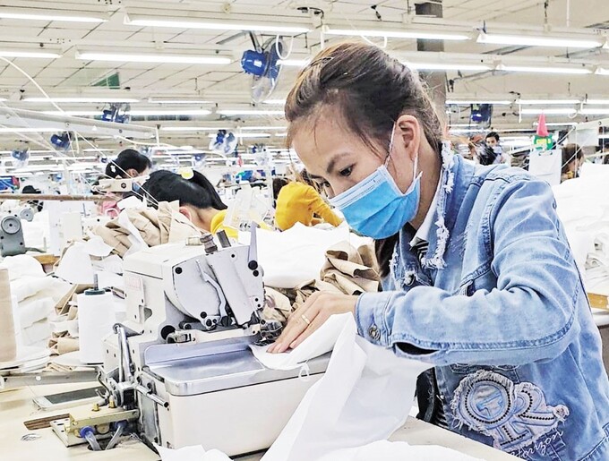 Công ty CP Tổng Công ty May Bắc Giang Lục Nam duy trì sản xuất tại thời điểm F0 tăng cao.