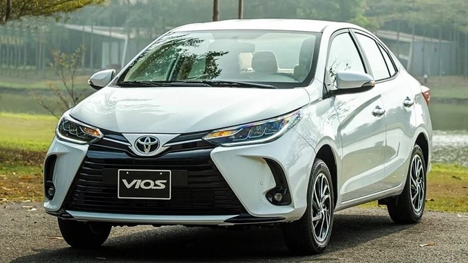 Dòng sedan chủ lực Toyota Vios mặc dù có sẵn xe nhưng không còn quá nhiều tồn kho, khiến cho các đại lý cắt giảm khuyến mãi nhằm nâng cao lợi nhuận. Ảnh Toyota